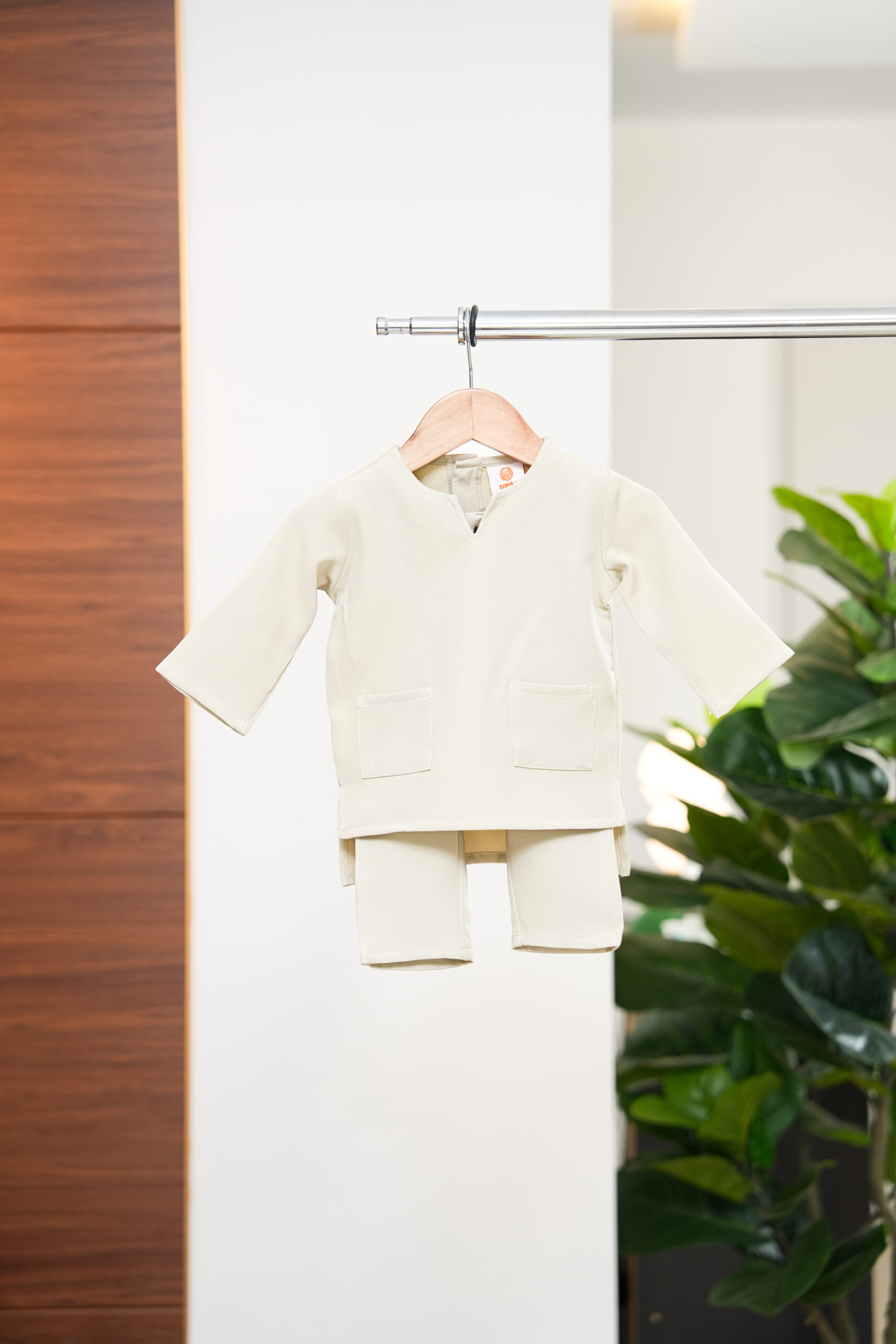 Beige Babies (2)